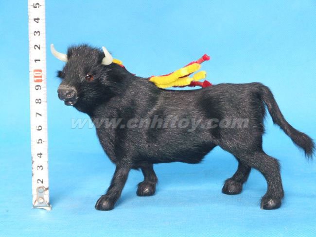 皮毛玩具牛：N168菏�珊惴狡っ�工�品有限公司
