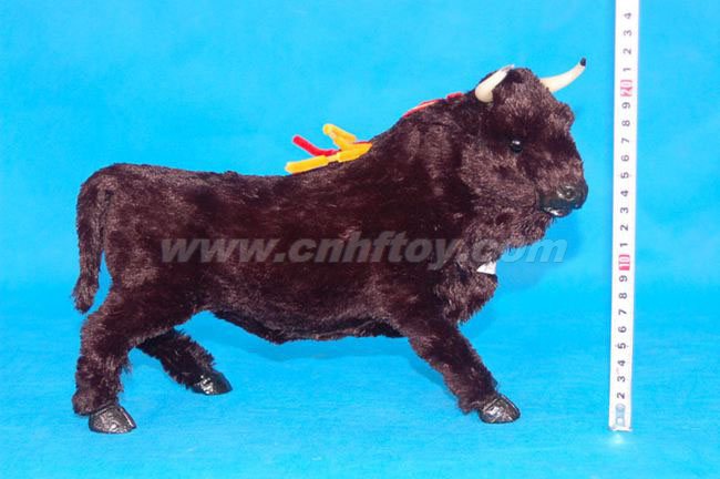 皮毛玩具牛：N151菏�珊惴狡っ�工�品有限公司